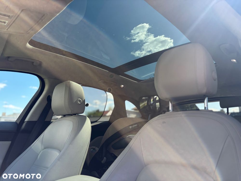 Jaguar F-Pace 2.0 i4D AWD Pure - 8