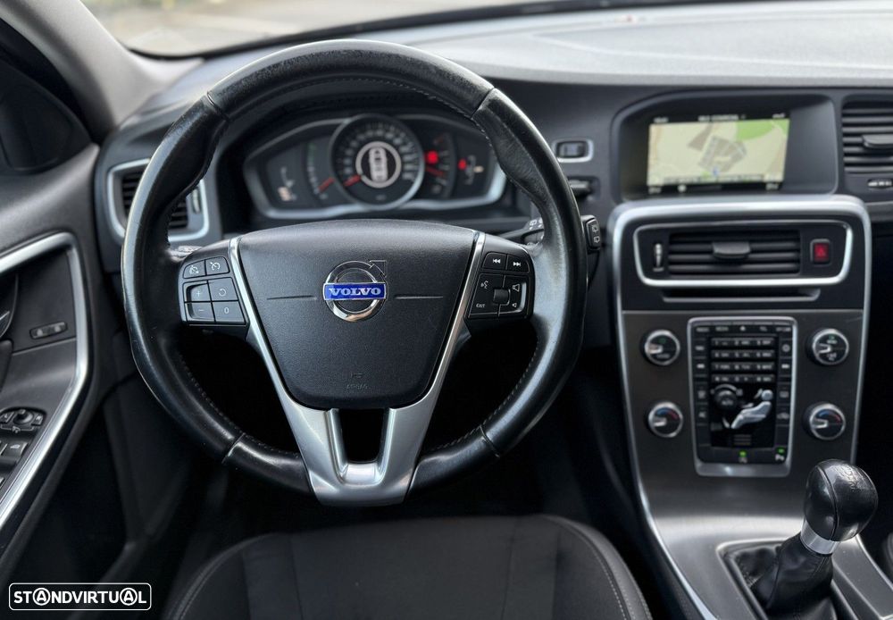 Volvo V60 1.6 D2 Drive Momentum Start/Stop - 15