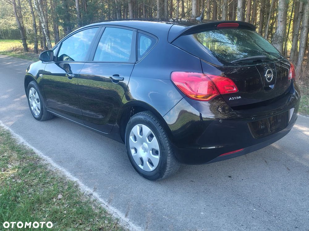 Opel Astra 1.4 - 4