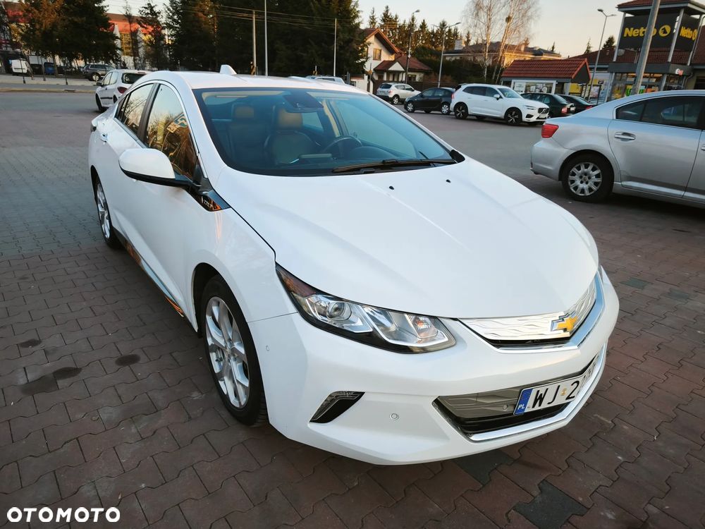 Chevrolet Volt Exclusive - 4
