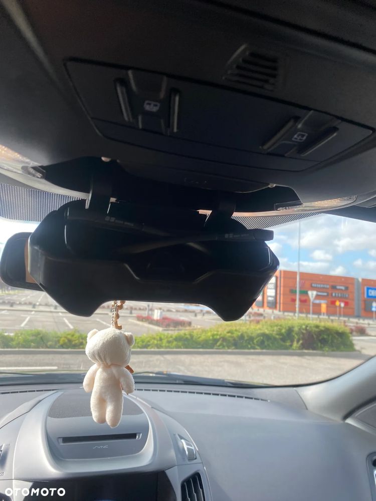 Ford Kuga - 27