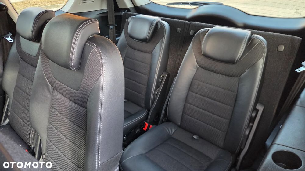 Ford S-Max 2.0 TDCi DPF Titanium X - 21