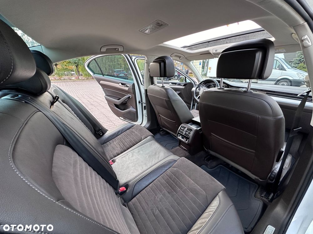 Volkswagen Passat 2.0 TDI SCR (BlueMotion Tech) 4Mot DSG Highline - 10