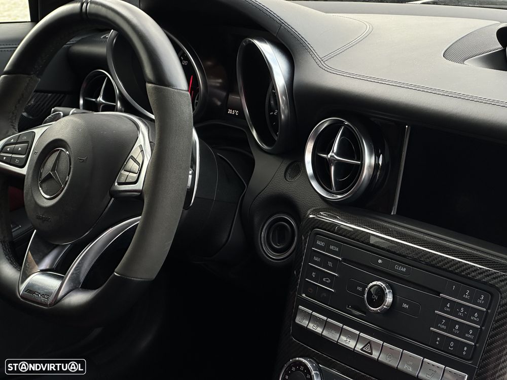 Mercedes-Benz SLC 43 AMG 9G-TRONIC RedArt Edition - 32