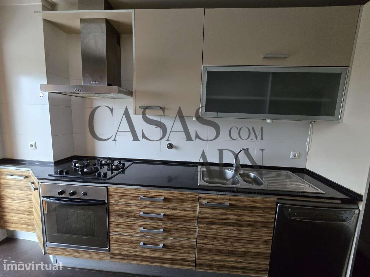 Apartamento T3 situado nas Barrocas em Aveiro. - Grande imagem: 5/17