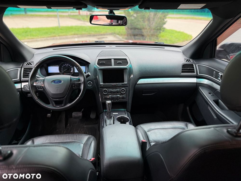 Ford Explorer - 20