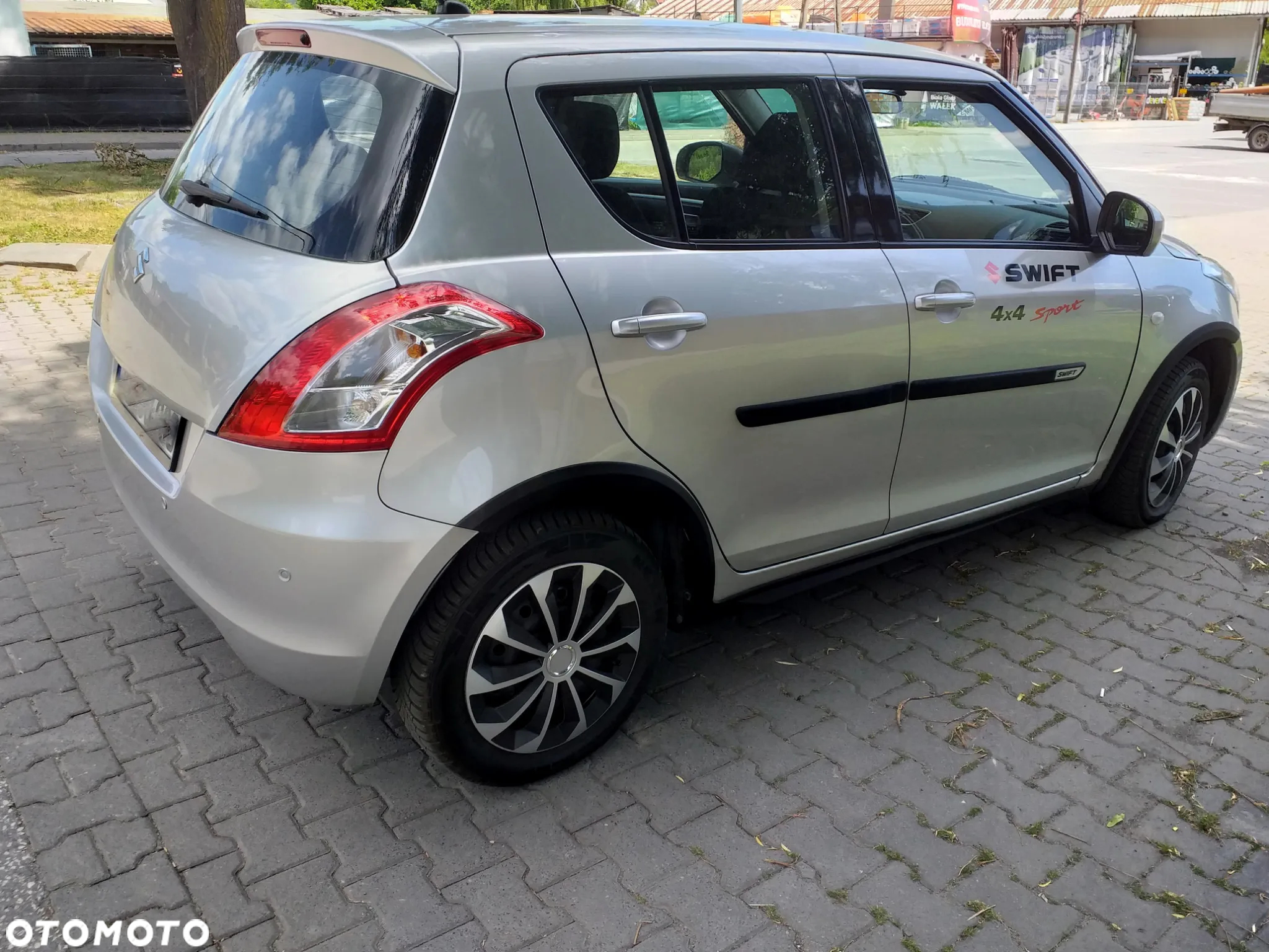 Suzuki Swift 1.2 4x4 Club - 11