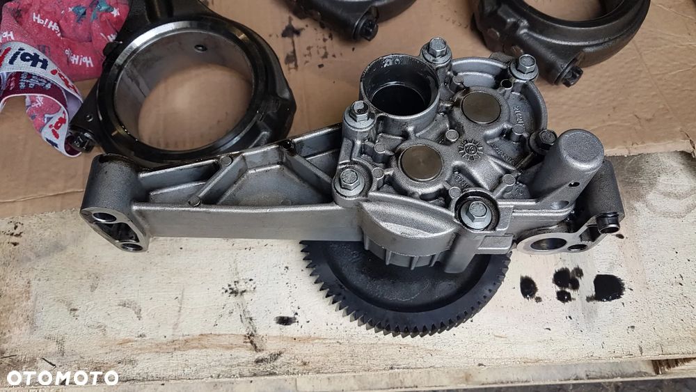 POMPA OLEJU SCANIA 1746266 1527681 SILNIK DC 13 - 6