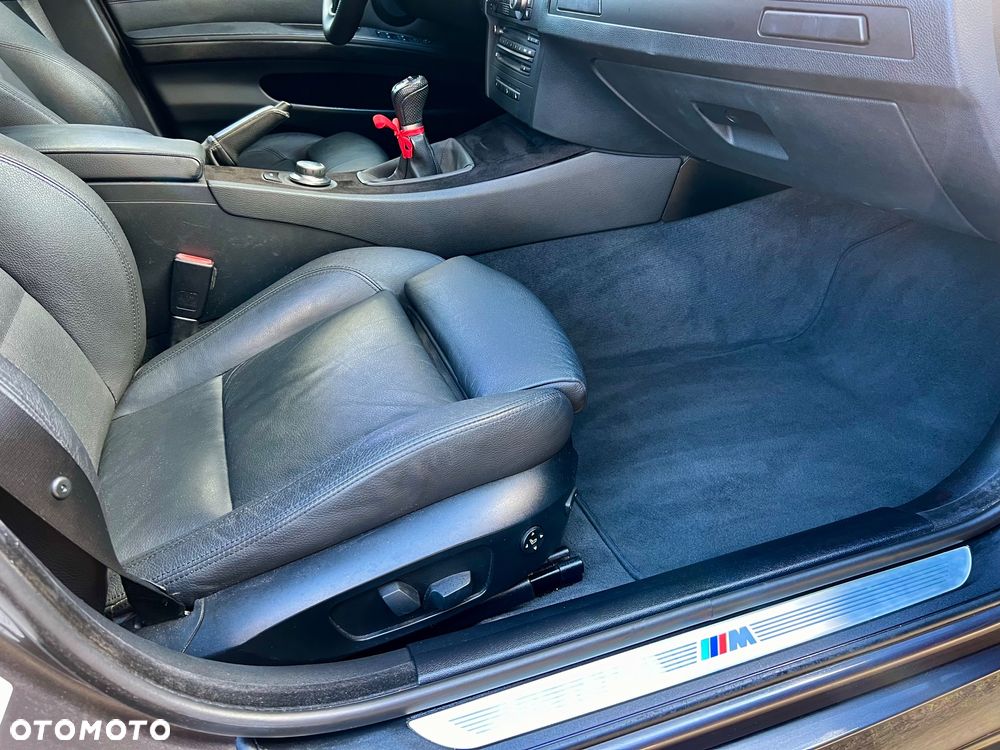 BMW Seria 3 330i Touring Edition Sport - 10