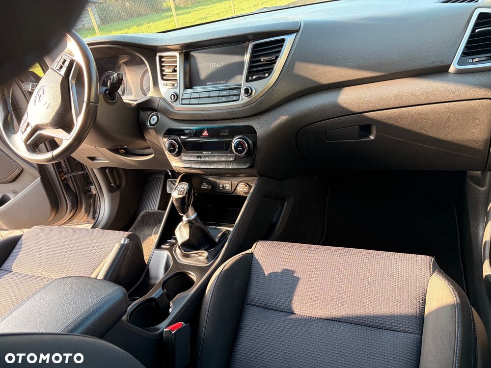 Hyundai Tucson blue 1.7 CRDi 2WD Style - 14