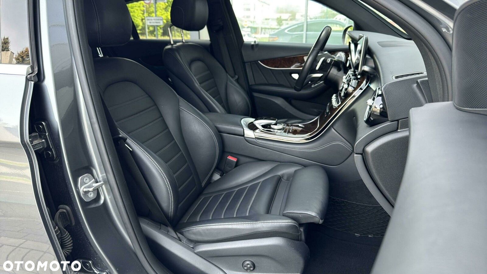 Mercedes-Benz GLC - 15