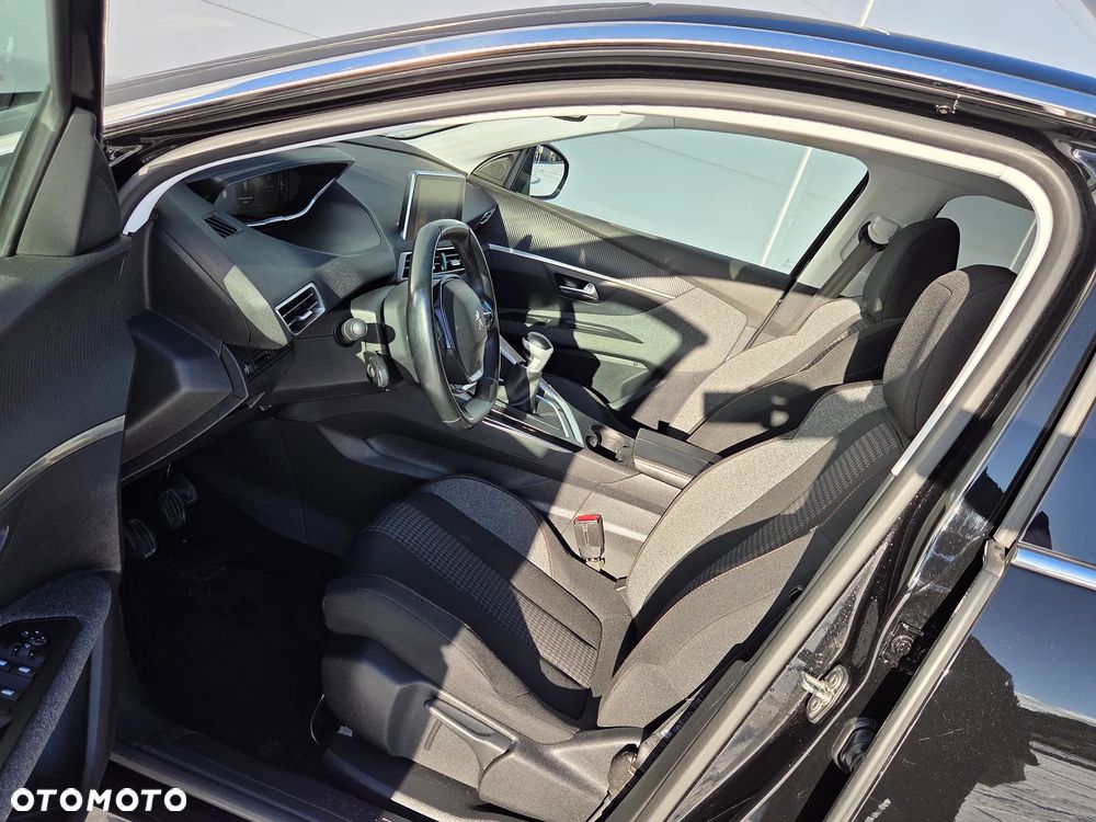 Peugeot 3008 BlueHDi 120 Stop & Start Allure - 28