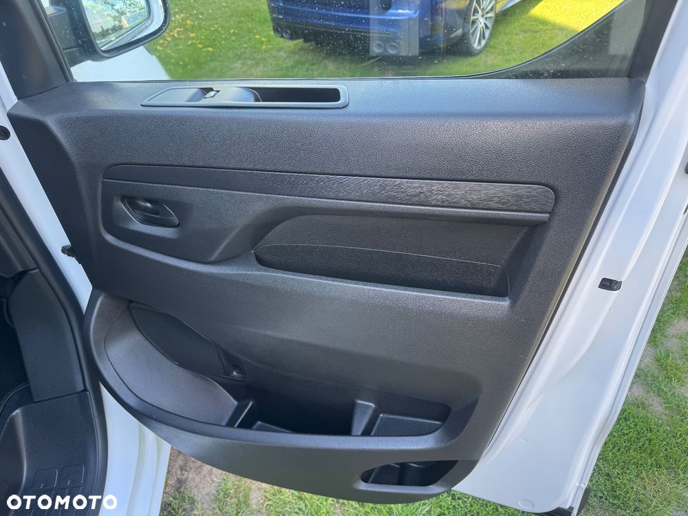 Opel Vivaro - 26