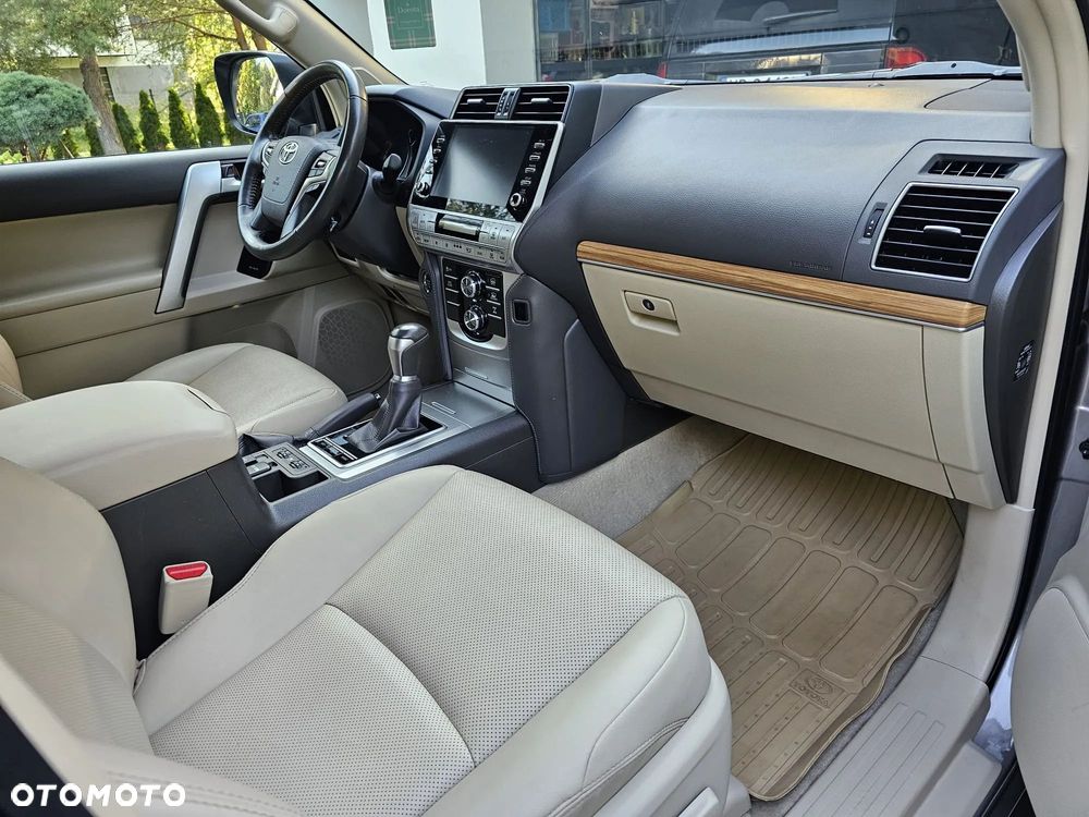 Toyota Land Cruiser LC 2.8 D-4D Invincible - 15
