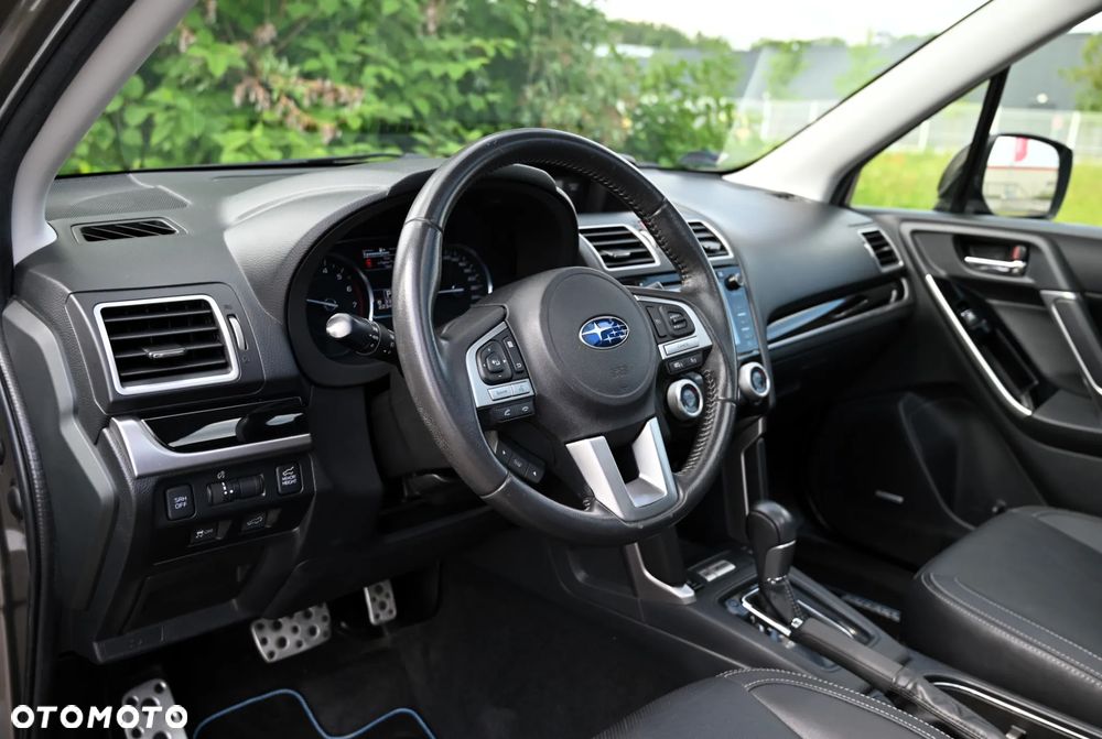 Subaru Forester 2.0 XT Platinum Lineartronic - 20