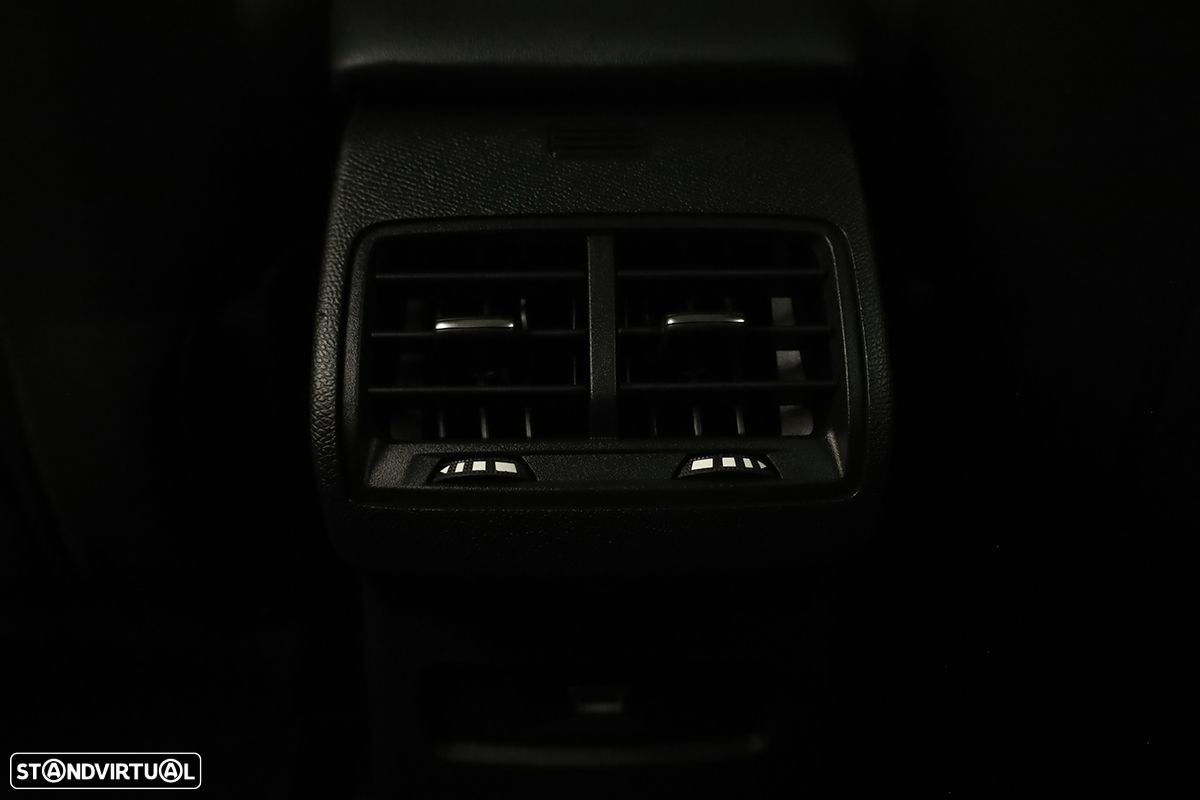 Citroën C4 1.2 PureTech Plus EAT8 - 22