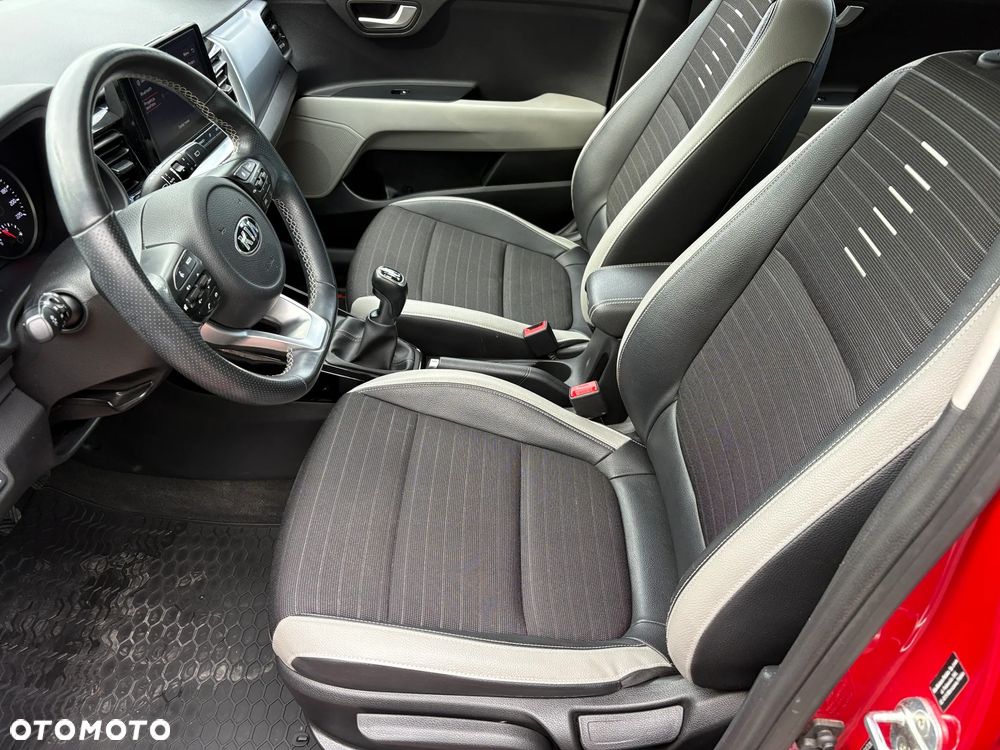 Kia Stonic ver-1-0-t--gdi-mhev-l-business-line - 11