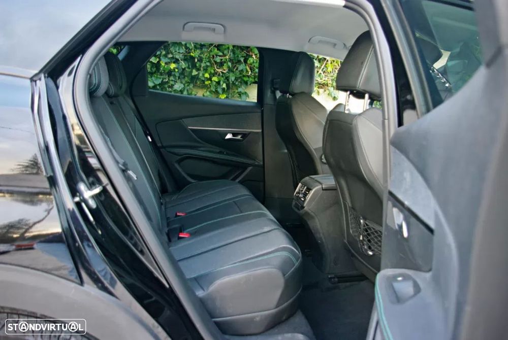 Peugeot 3008 1.6 Hybrid Allure Pack e-EAT8 - 23