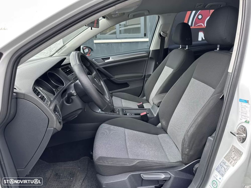 VW Golf Variant 1.6 TDi Highline - 15