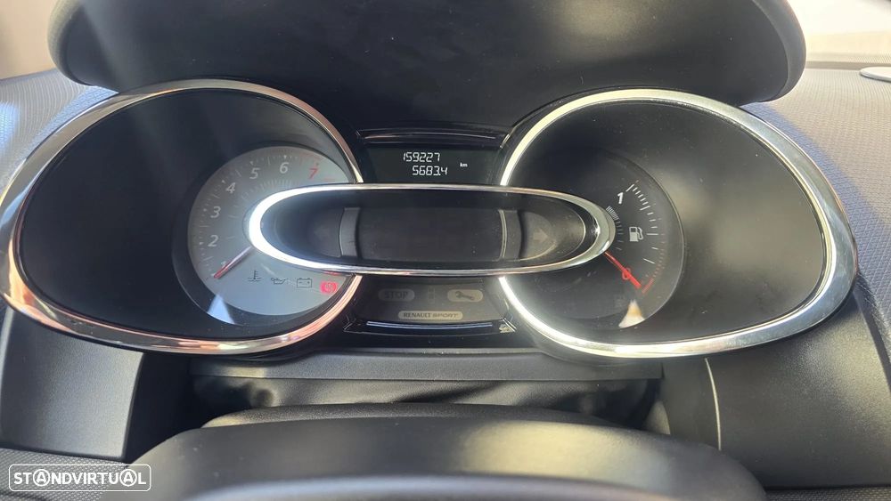 Renault Clio Sport Tourer 1.2 TCE GT EDC - 12