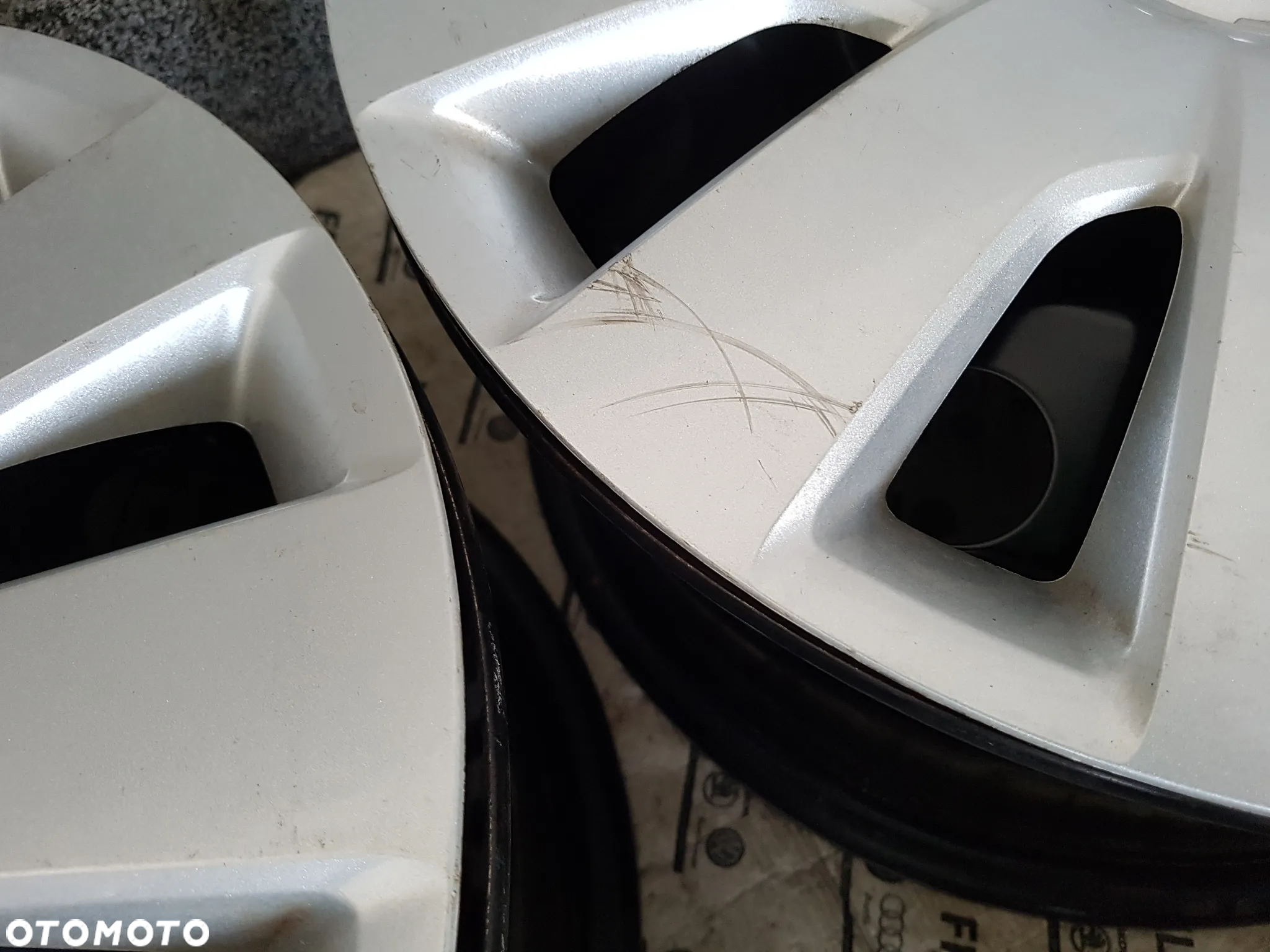 FELGI STALOWE Z KOŁPAKAMI OPEL ZAFIRA C INSYGNIA B ASTRA J  5X115 7JX17 ET41 - 15