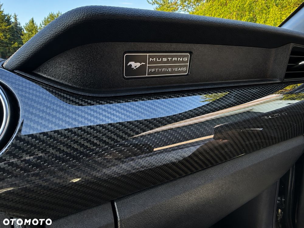 Ford Mustang 5.0 V8 GT - 2