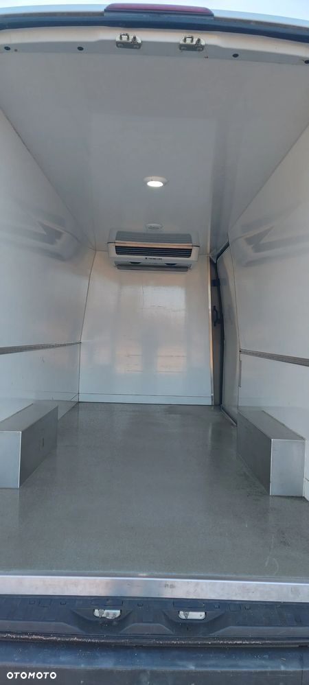 Mercedes-Benz Sprinter - 7