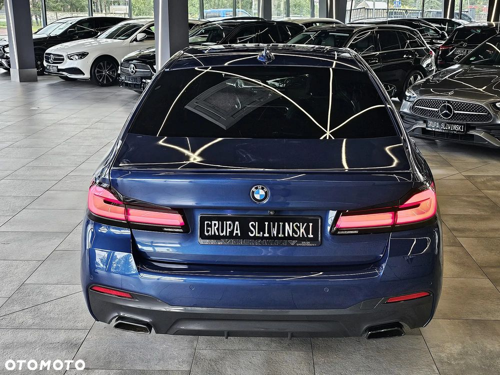 BMW Seria 5 530i xDrive mHEV M Sport sport - 8