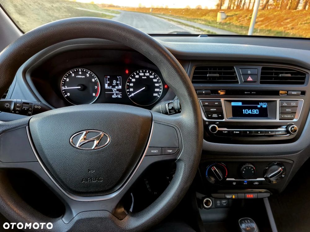 Hyundai i20 1.2 - 14