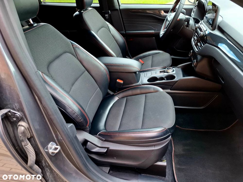 Ford Kuga - 21