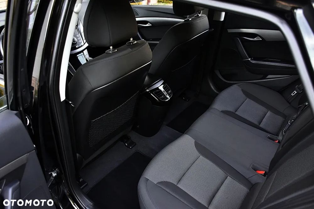 Hyundai i40 1.6 GDI Business - 36