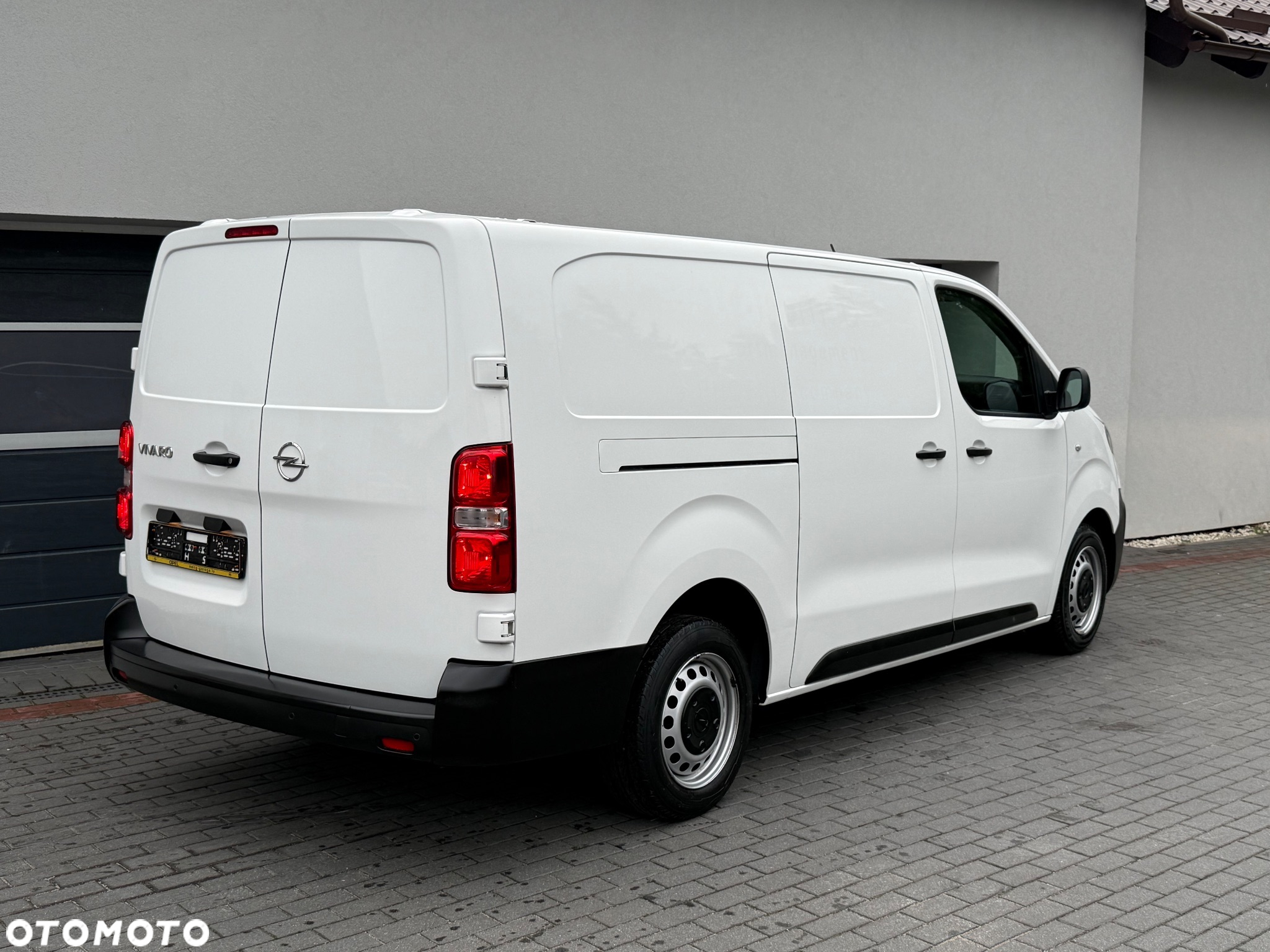Opel Vivaro - 8