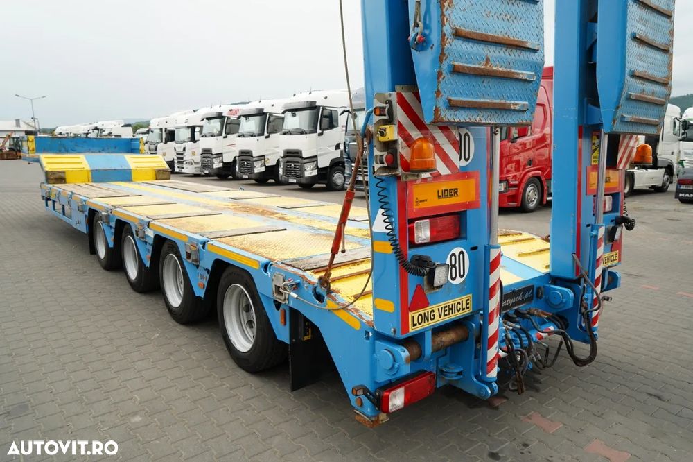 Lider CAMIOANĂ LEADER CU GĂRTĂ JOS / LĂȚITĂ / 4 AXE / AXE DE DIRECȚIE / MASĂ NETĂ AUTOMĂTĂ: 60.000 KG / IMPORTATĂ - 12