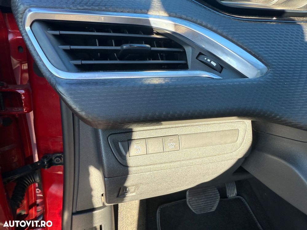 Peugeot 2008 PureTech 110 Stop&Start EAT6 Allure - 29