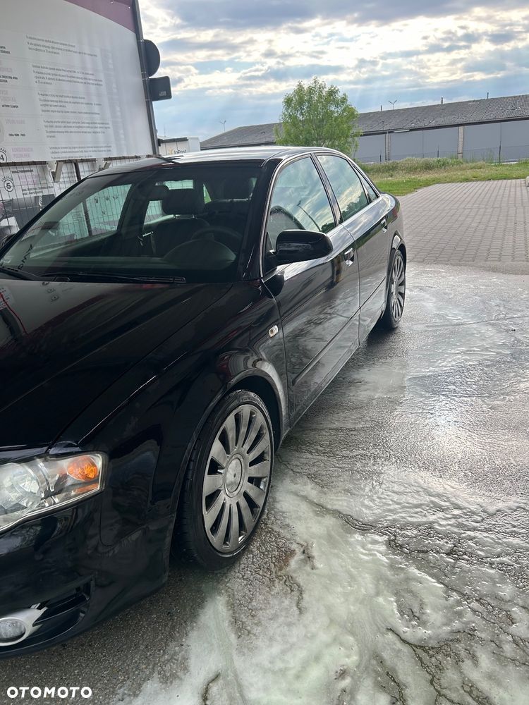 Audi A4 Limousine - 2