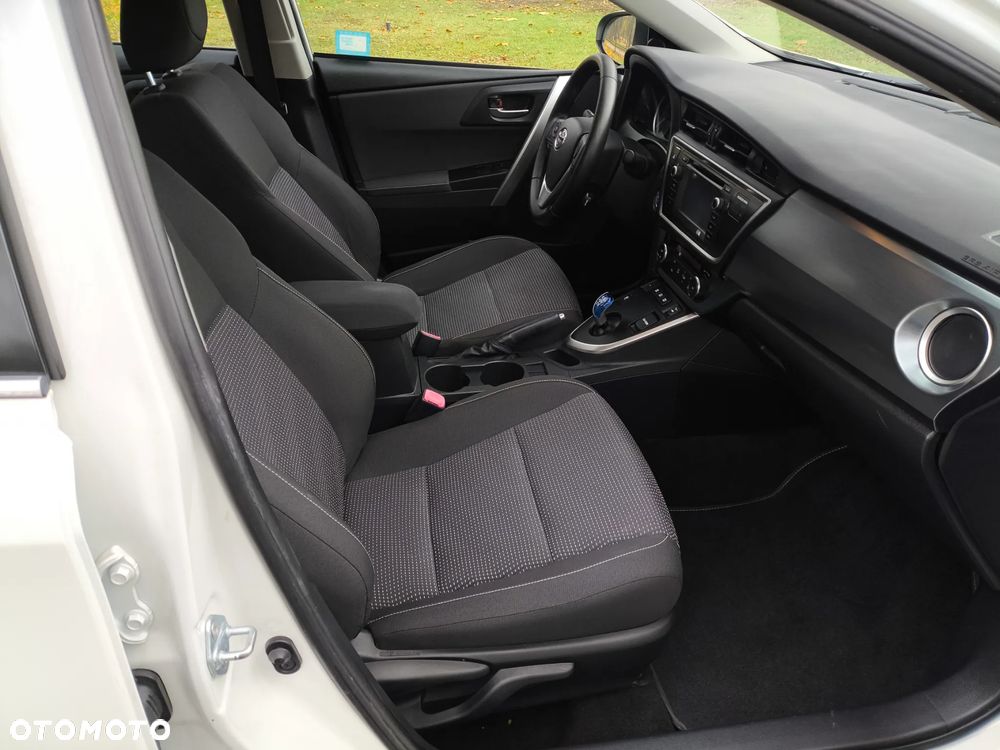 Toyota Auris - 19