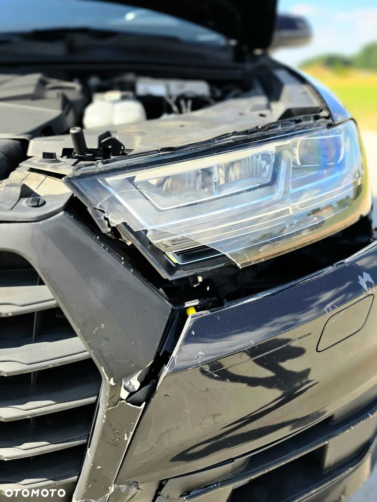 Audi Q7 3.0 TFSI Quattro Tiptronic - 7