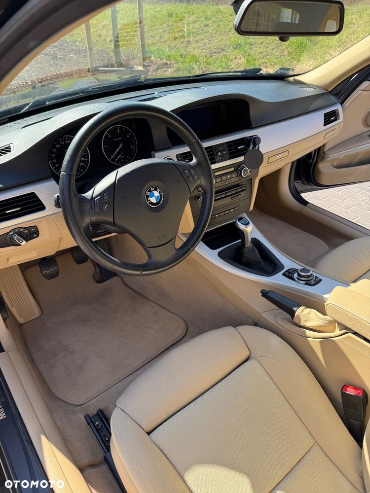 BMW Seria 3 320d DPF - 11