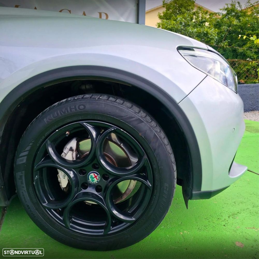 Alfa Romeo Stelvio 2.2 D Super AT8 - 8