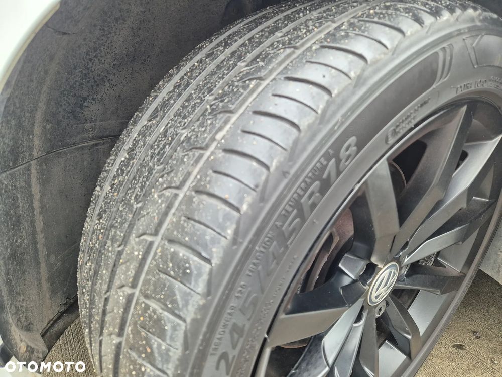 Volkswagen Passat Variant 2.0 TDI SCR 4Motion DSG (BMT) Highline - 14