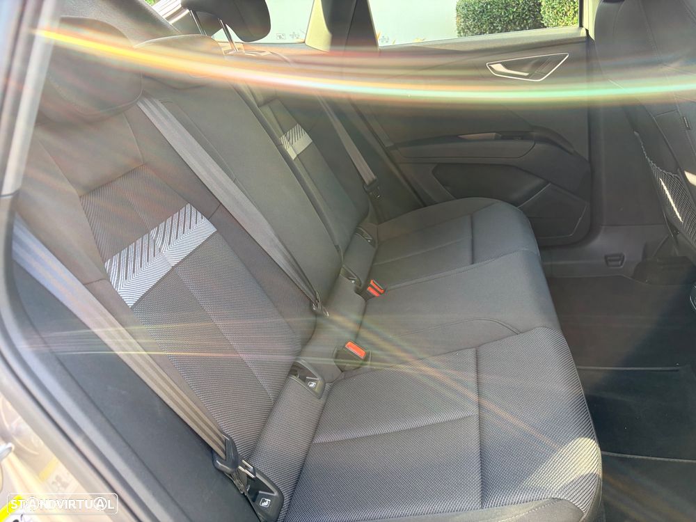 Audi Q3 Sportback - 11