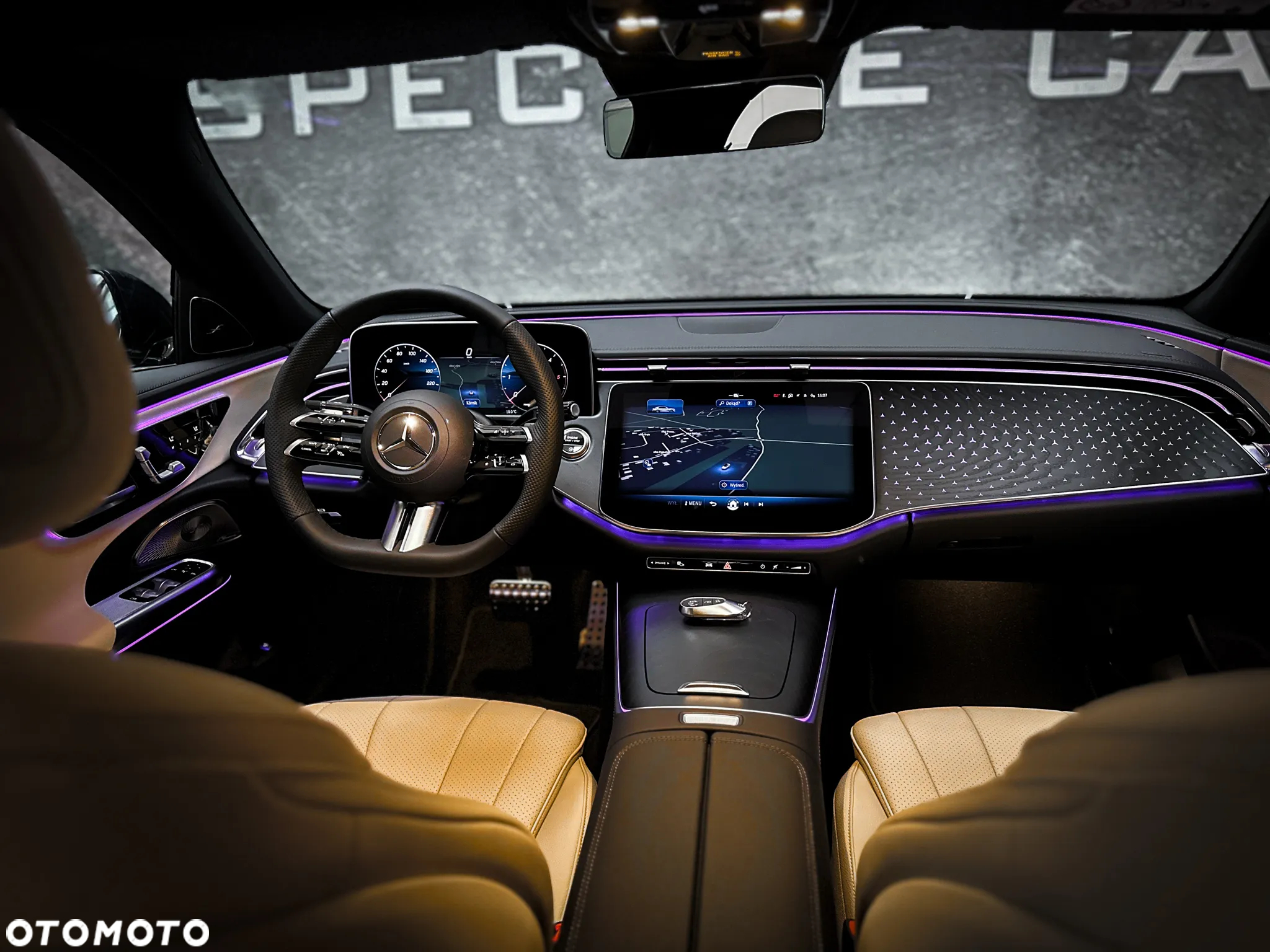 Mercedes-Benz Klasa E 220 d T 4Matic 9G-TRONIC Edition AMG Line - 32
