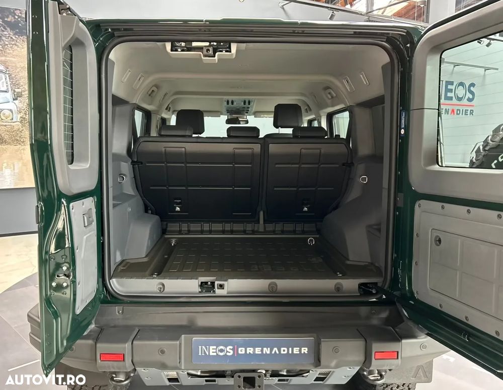 Ineos Grenadier Utility Wagon (5-Si) 3.0L Turbo - 11