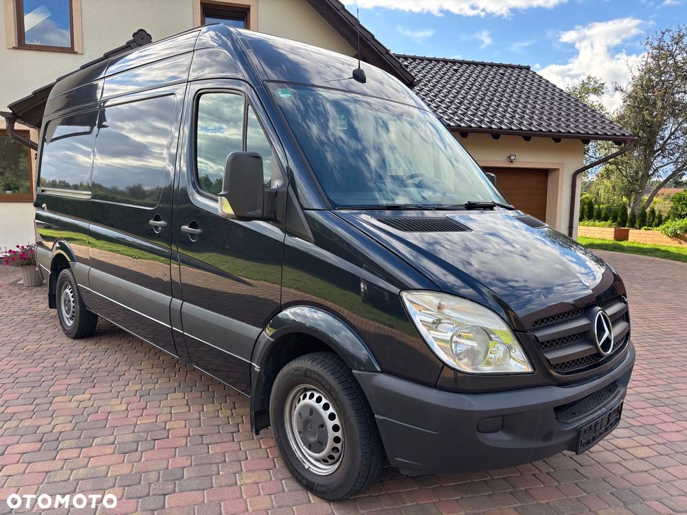 Mercedes-Benz Sprinter - 2