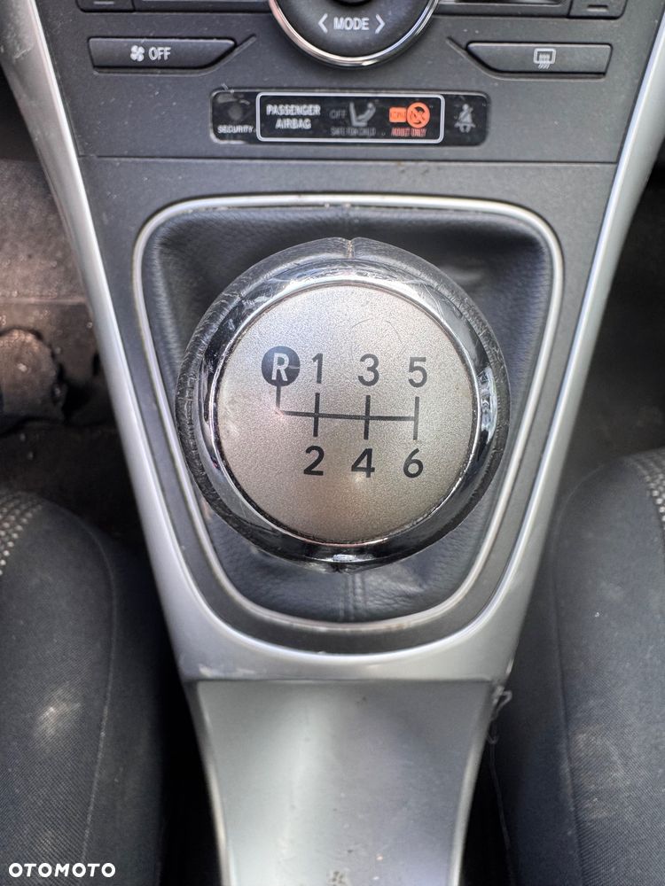 Toyota Auris 2.0 D-4D - 16