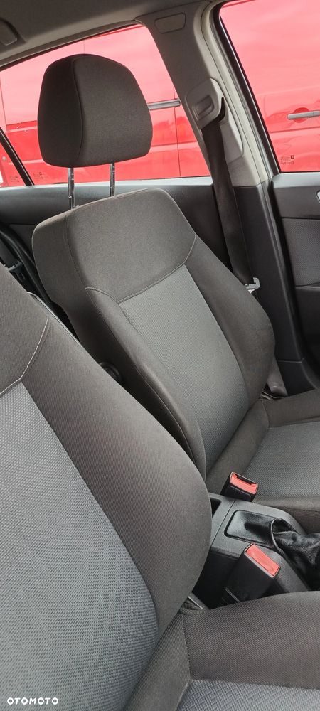 Opel Astra 1.6 - 24