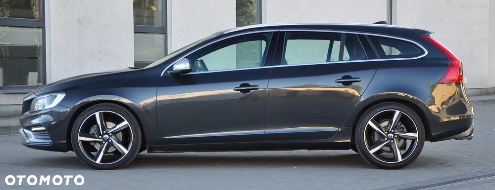Volvo V60 D4 Geartronic RDesign - 4