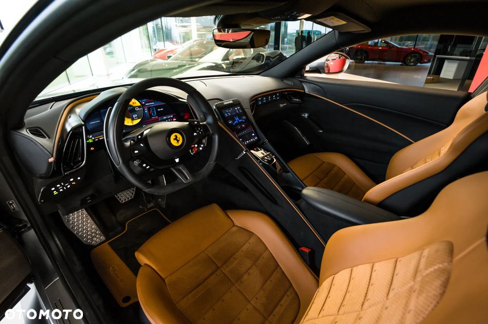 Ferrari Roma - 30