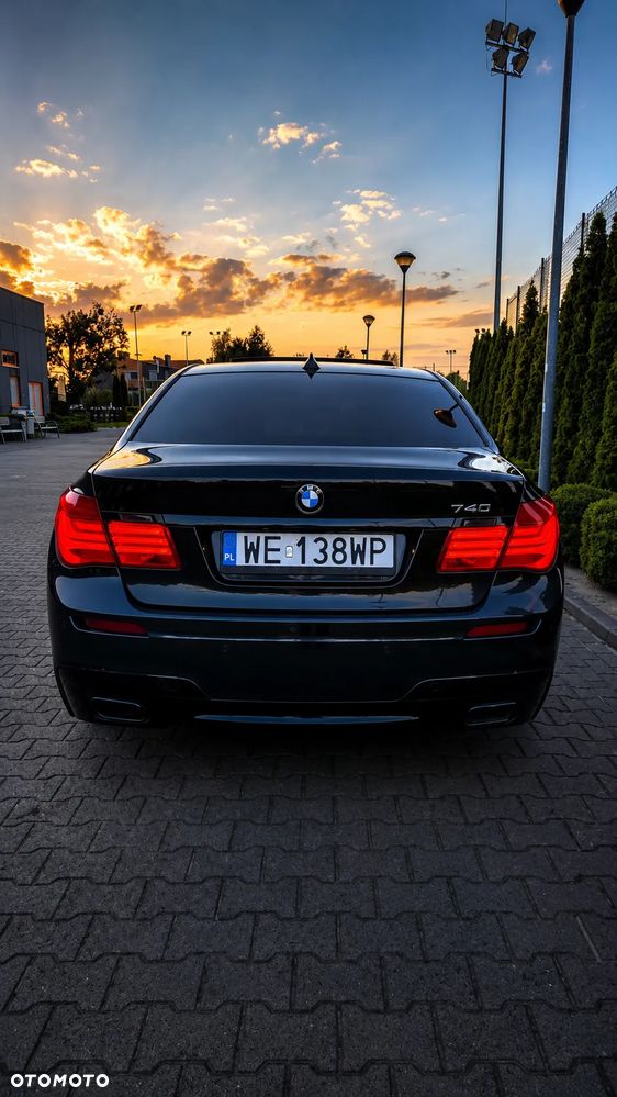 BMW Seria 7 740d xDrive - 8