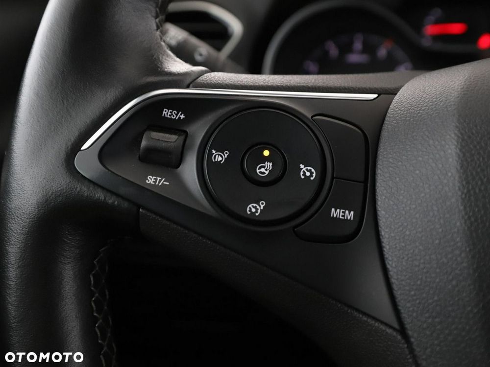 Opel Grandland X 1.6 T Innovation S&S - 32
